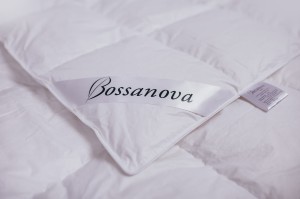 Kołdra z puchu 160x200  całoroczna  tradycyjna 60% puch Bossanova Sonno 