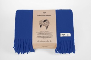 Koc wełniany kobaltowy YETI 100% wełna z Nowej Zelandii Hop Design