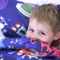 Kołderka obciążeniowa niebieska 90x120 letnia Kosmiczne Koty Gravity Blanket